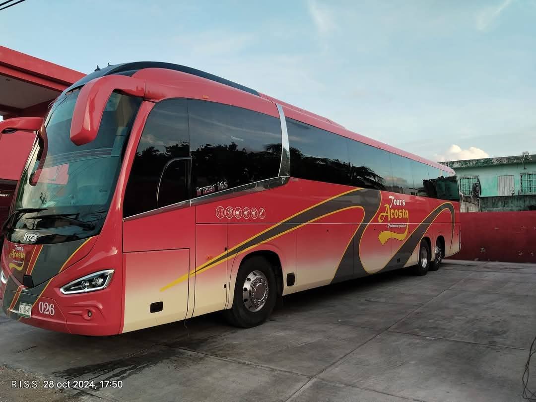 Autobús Irizar i6s de Tour's Acosta